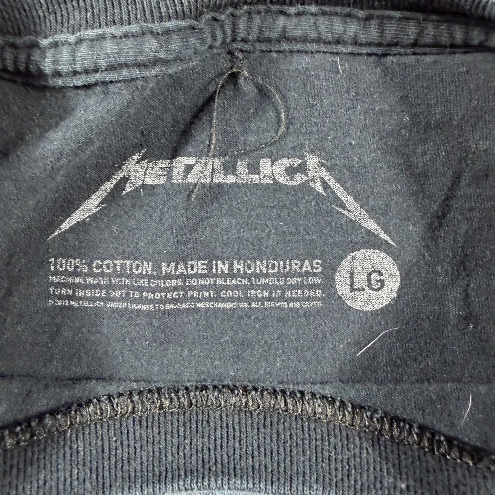 Metallica Master of Puppets Bleach Splatter Graphic T-Shirt Men's Large Black‎